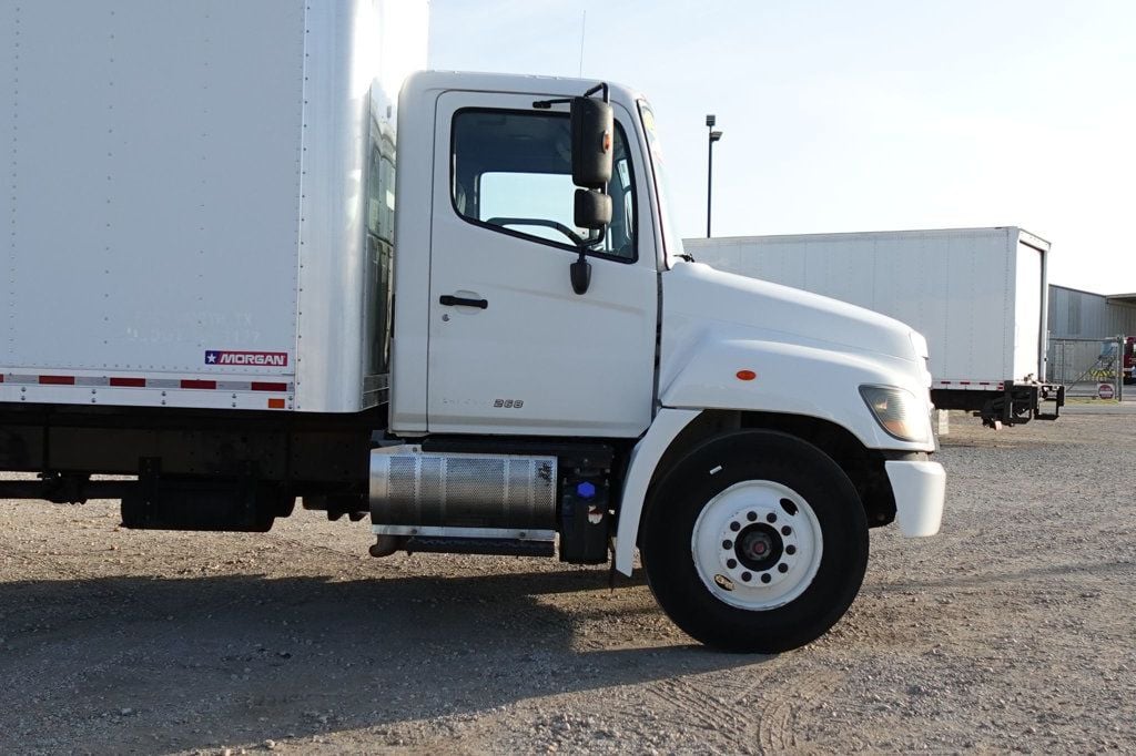 2017 HINO 268A (26ft Box with Gate) - 22511675 - 8