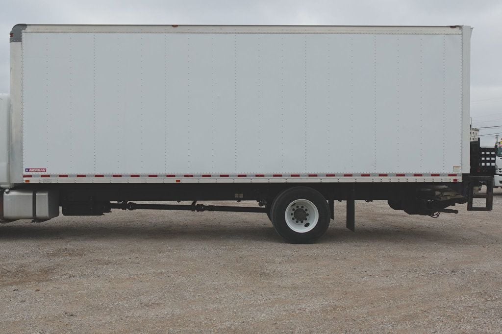 2017 HINO 338D (26ft Box with Lift Gate) - 22595560 - 4