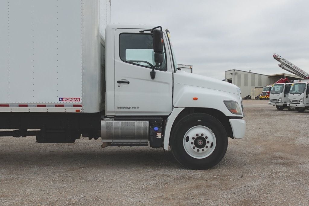 2017 HINO 338D (26ft Box with Lift Gate) - 22595560 - 8