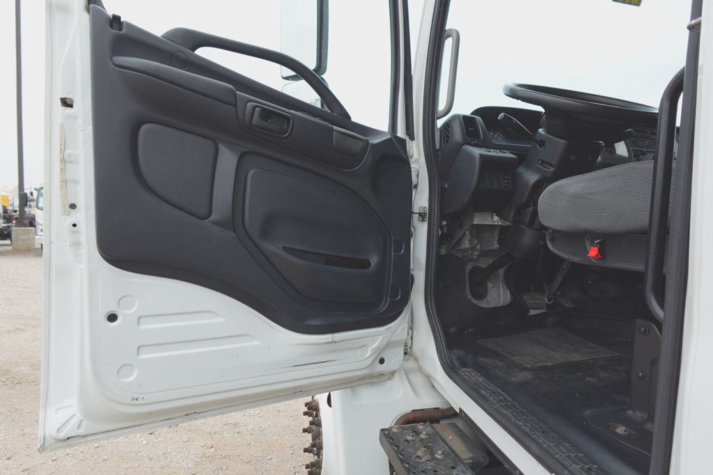 2017 HINO 338D (26ft Reefer with Lift Gate) - 22770909 - 19