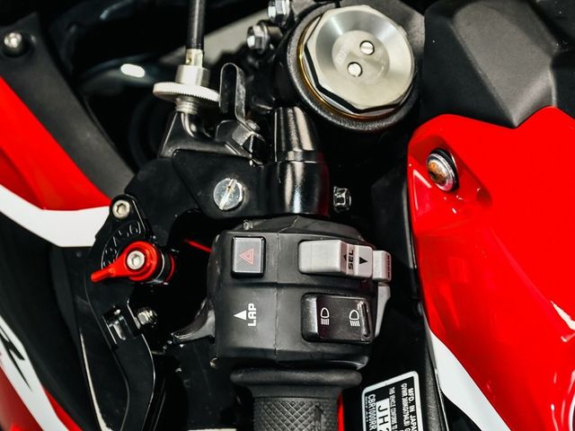 2017 Honda   - 22621443 - 19