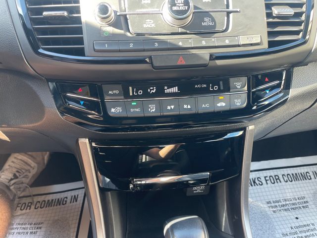 2017 HONDA ACCORD SPORT - 23064013 - 17