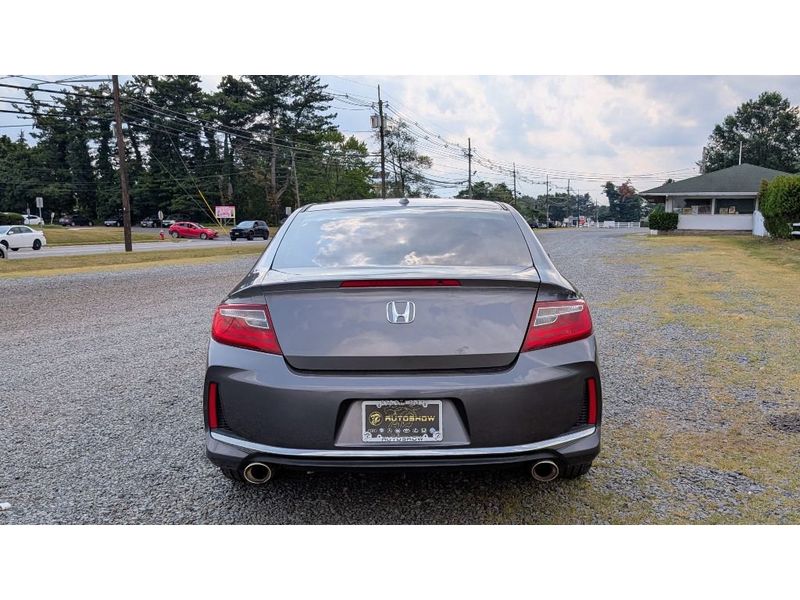 2017 Honda Accord EX-L V6 photo 5