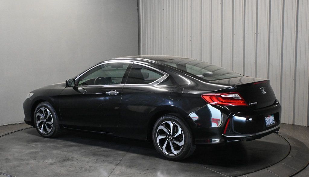 Honda Accord photo 7