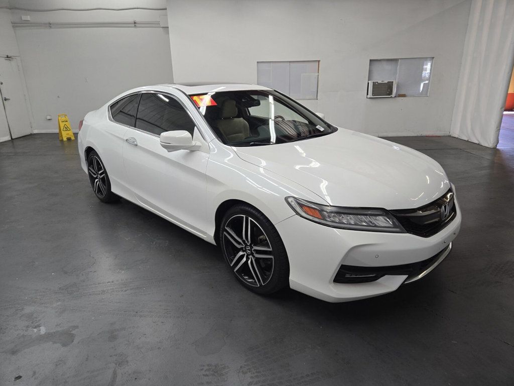 2017 Honda Accord Coupe Touring Automatic - 22915569 - 3