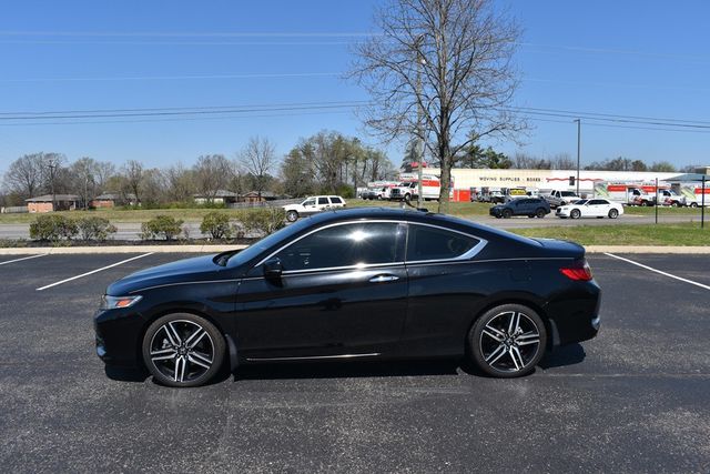 2017 Honda Accord Coupe Touring Automatic - 23001661 - 38