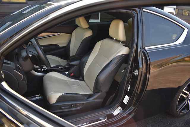 2017 Honda Accord Coupe Touring Automatic - 23001661 - 3
