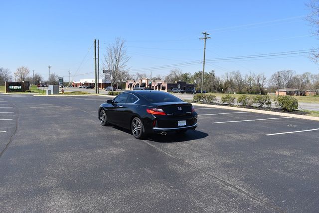 2017 Honda Accord Coupe Touring Automatic - 23001661 - 40