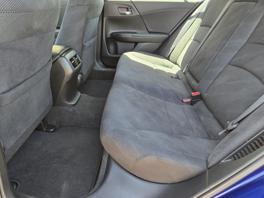2017 Honda Accord Hybrid Sedan - 22843539 - 8