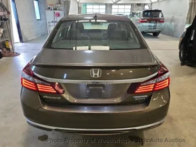 2017 Honda Accord Hybrid Touring Sedan - 22992884 - 4
