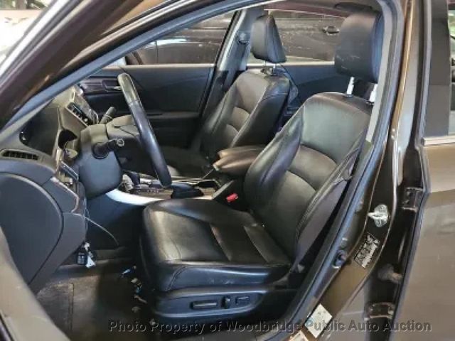 2017 Honda Accord Hybrid Touring Sedan - 22992884 - 7