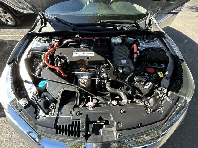 2017 Honda Accord Hybrid Touring Sedan - 22976196 - 10