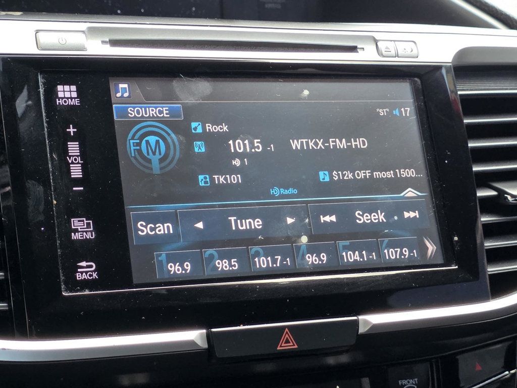2017 Honda Accord EX photo 18