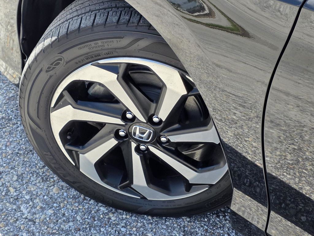 2017 Honda Accord EX photo 28
