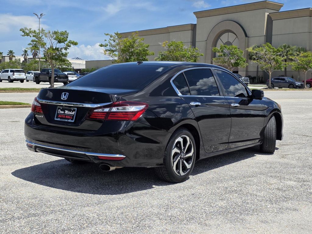 2017 Honda Accord EX photo 5