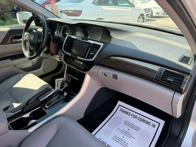 2017 Honda Accord Sedan EX-L CVT - 23003526 - 16