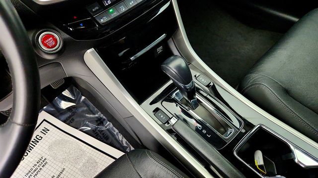 2017 Honda Accord Sedan EX-L CVT - 23079137 - 16