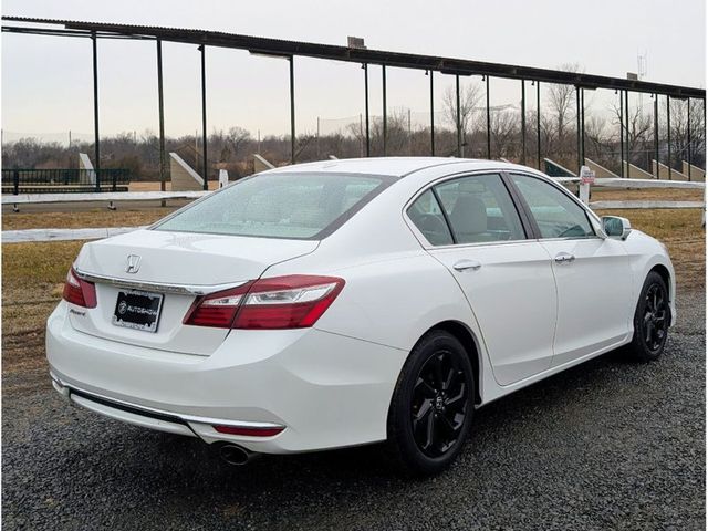 2017 Honda Accord Sedan EX-L CVT w/Navi & Honda Sensing - 22969582 - 6