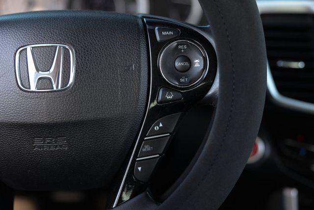 2017 Honda Accord Sedan EX-L CVT w/Navi & Honda Sensing - 23100376 - 30