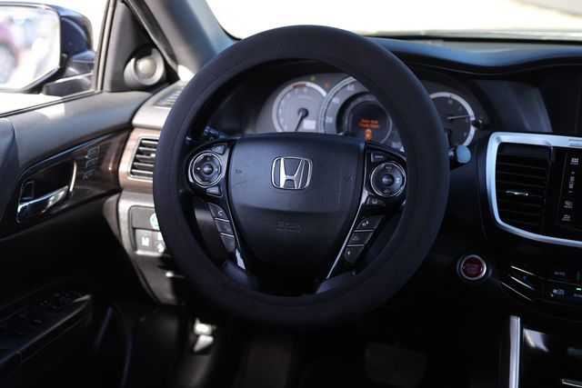 2017 Honda Accord Sedan EX-L CVT w/Navi & Honda Sensing - 23100376 - 32
