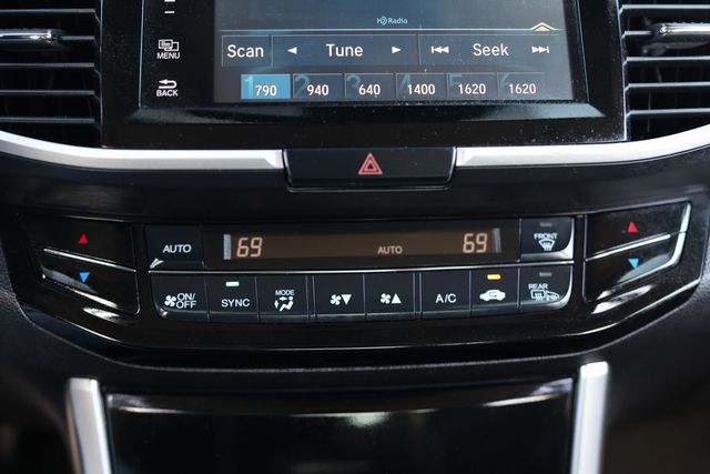 2017 Honda Accord Sedan EX-L CVT w/Navi & Honda Sensing - 23100376 - 35
