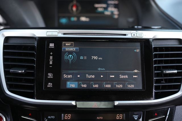 2017 Honda Accord Sedan EX-L CVT w/Navi & Honda Sensing - 23100376 - 36