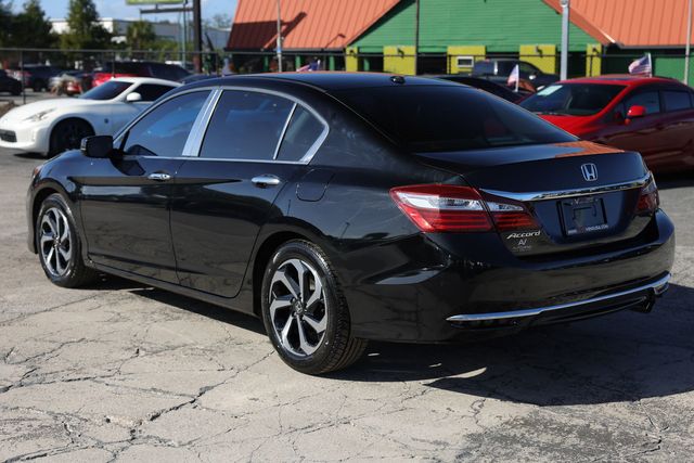 2017 Honda Accord Sedan EX-L CVT w/Navi & Honda Sensing - 23100376 - 7