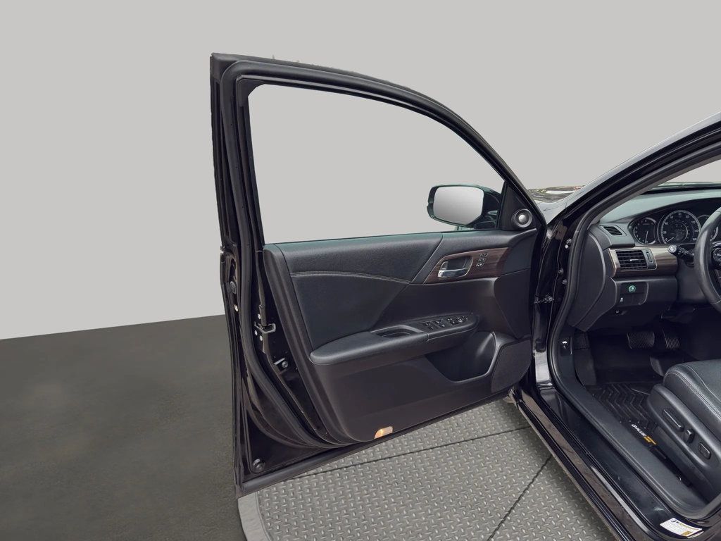 2017 Honda Accord Sedan EX-L V6 Automatic - 23026769 - 20