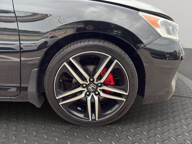 2017 Honda Accord Sedan EX-L V6 Automatic - 23026769 - 30