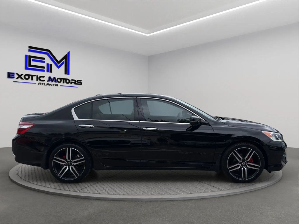 2017 Honda Accord Sedan EX-L V6 Automatic - 23026769 - 5
