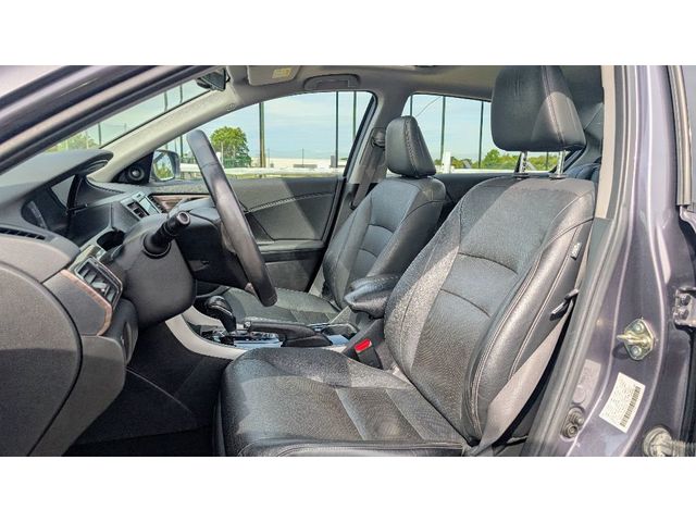 2017 Honda Accord Sedan EX-L V6 Automatic - 22924437 - 13