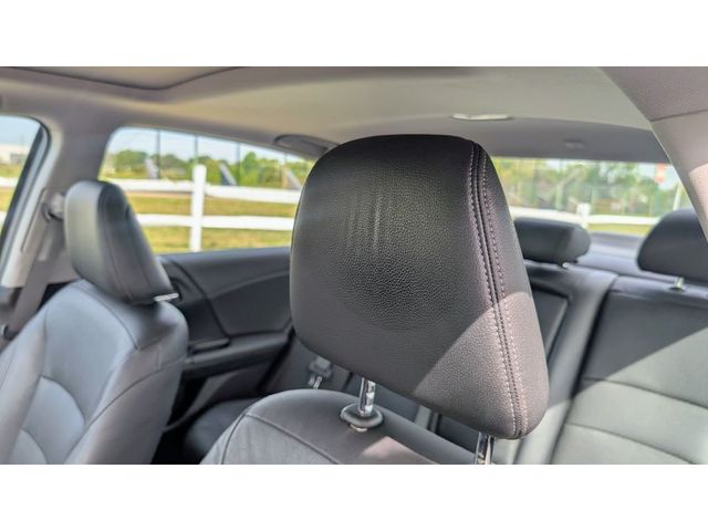 2017 Honda Accord Sedan EX-L V6 Automatic - 22924437 - 14