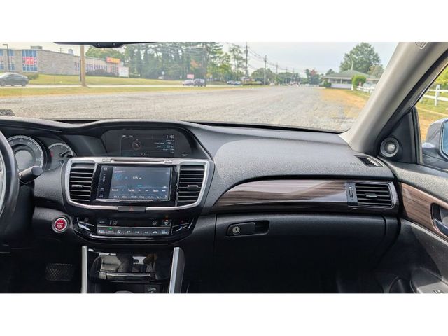 2017 Honda Accord Sedan EX-L V6 Automatic - 22924437 - 25