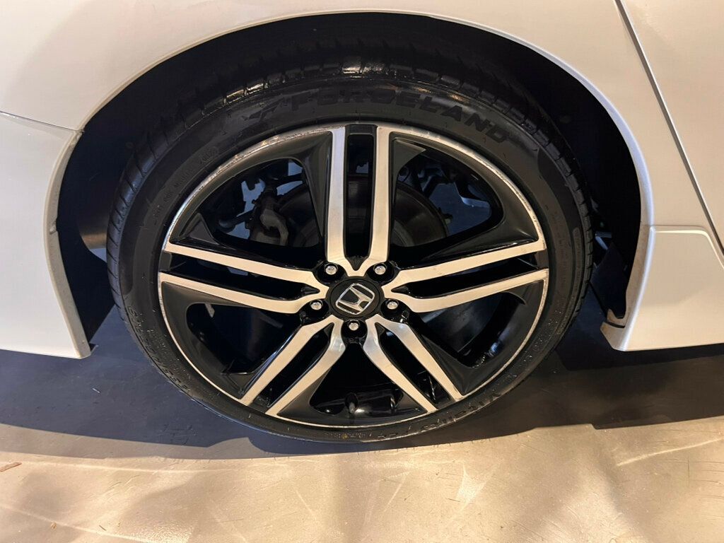 2017 Honda Accord Sedan LocalTrade/Sport/BackUpCam/10WayPowerSeats/DualZoneClimate - 22973873 - 11
