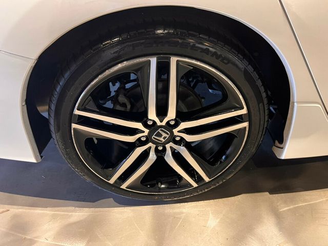 2017 Honda Accord Sedan LocalTrade/Sport/BackUpCam/10WayPowerSeats/DualZoneClimate - 22973873 - 11