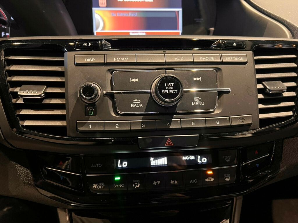 2017 Honda Accord Sedan LocalTrade/Sport/BackUpCam/10WayPowerSeats/DualZoneClimate - 22973873 - 19