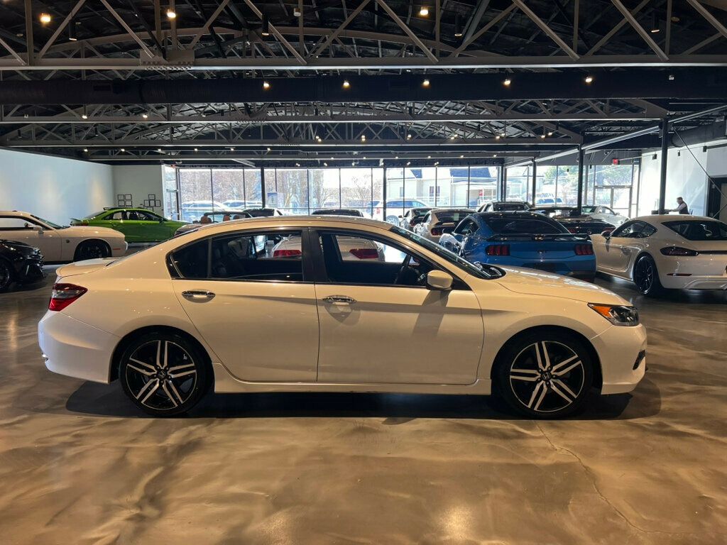 2017 Honda Accord Sedan LocalTrade/Sport/BackUpCam/10WayPowerSeats/DualZoneClimate - 22973873 - 5