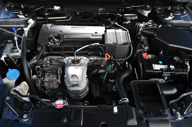 2017 Honda Accord Sedan LX - 22944406 - 10