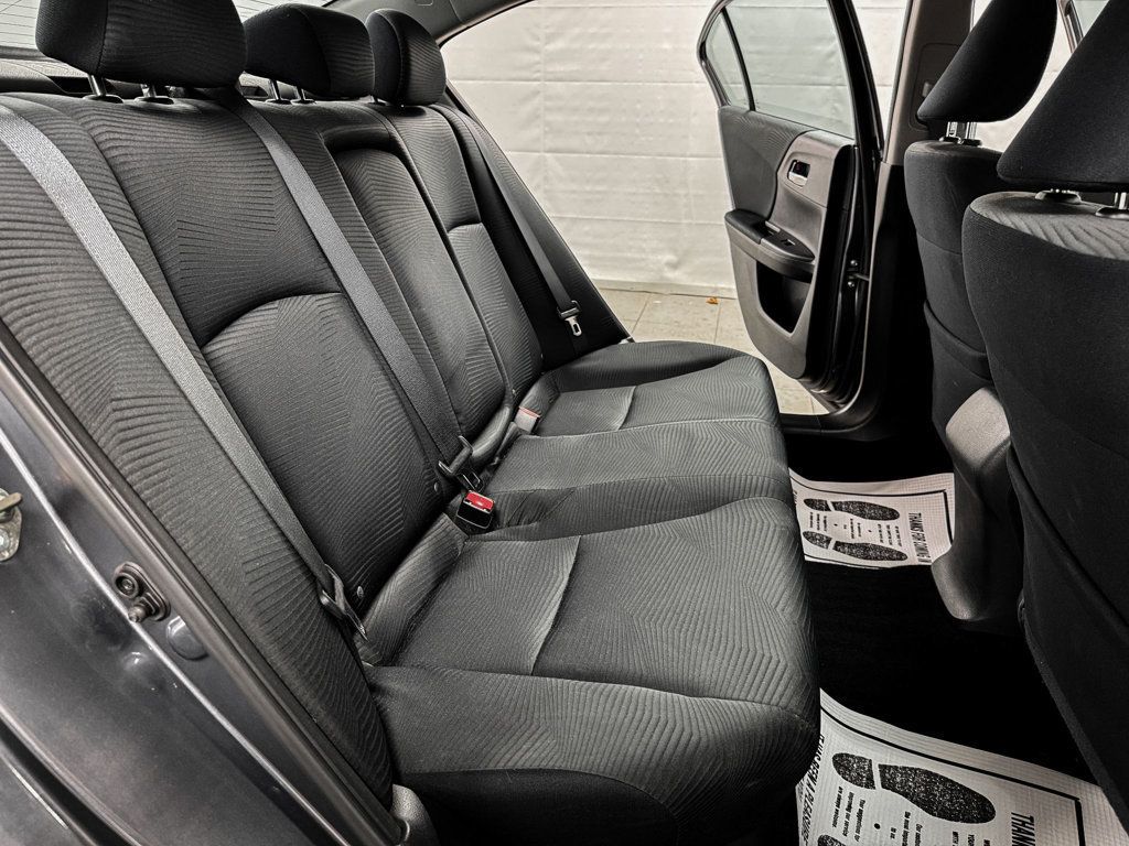 2017 Honda Accord Sedan LX - 22996840 - 10