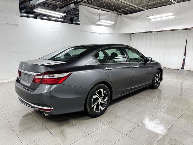 2017 Honda Accord Sedan LX - 22996840 - 5