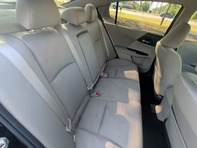 2017 Honda Accord Sedan LX CVT - 23010451 - 20