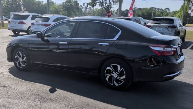 2017 Honda Accord Sedan LX CVT - 23010451 - 5