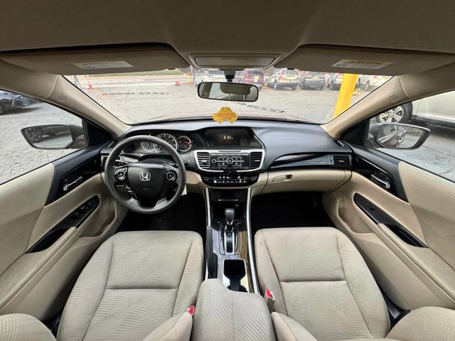 2017 Honda Accord Sedan LX CVT - 22963931 - 14