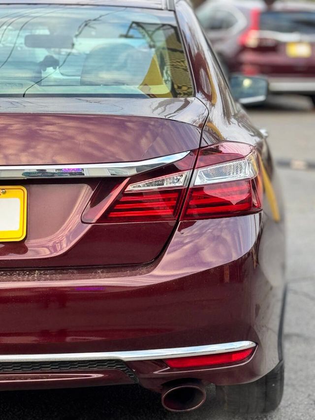 2017 Honda Accord Sedan LX CVT - 22963931 - 15