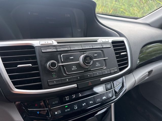 2017 Honda Accord Sedan LX CVT - 23083731 - 12