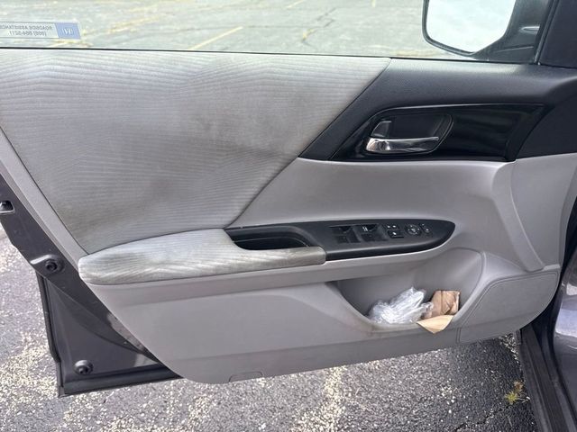 2017 Honda Accord Sedan LX CVT - 23083731 - 8
