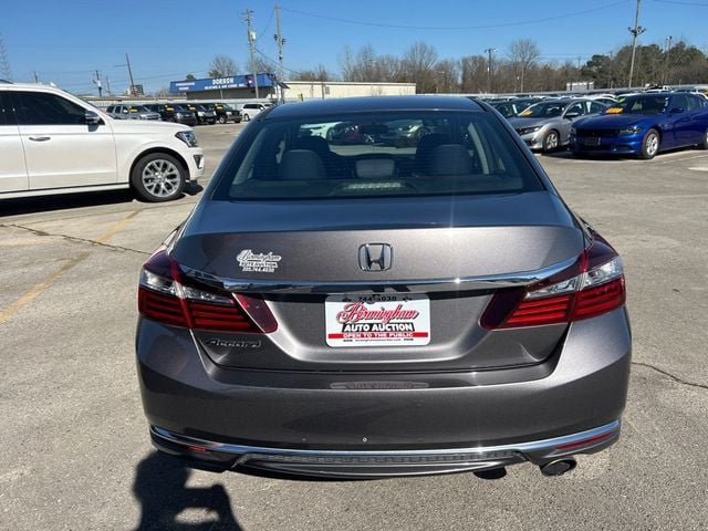 2017 Honda Accord Sedan LX CVT - 22985394 - 4