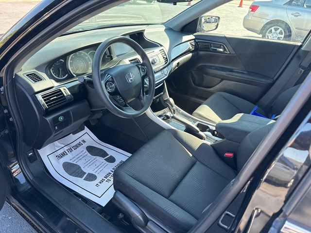 2017 Honda Accord Sedan LX CVT - 22946799 - 7