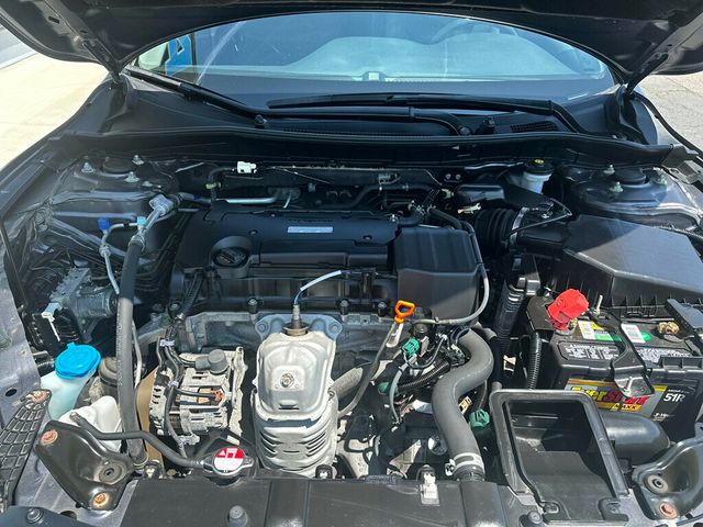 2017 Honda Accord Sedan LX CVT - 22423069 - 10