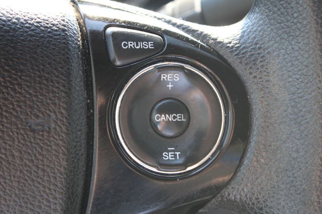 2017 Honda Accord Sedan LX CVT - 22932106 - 28